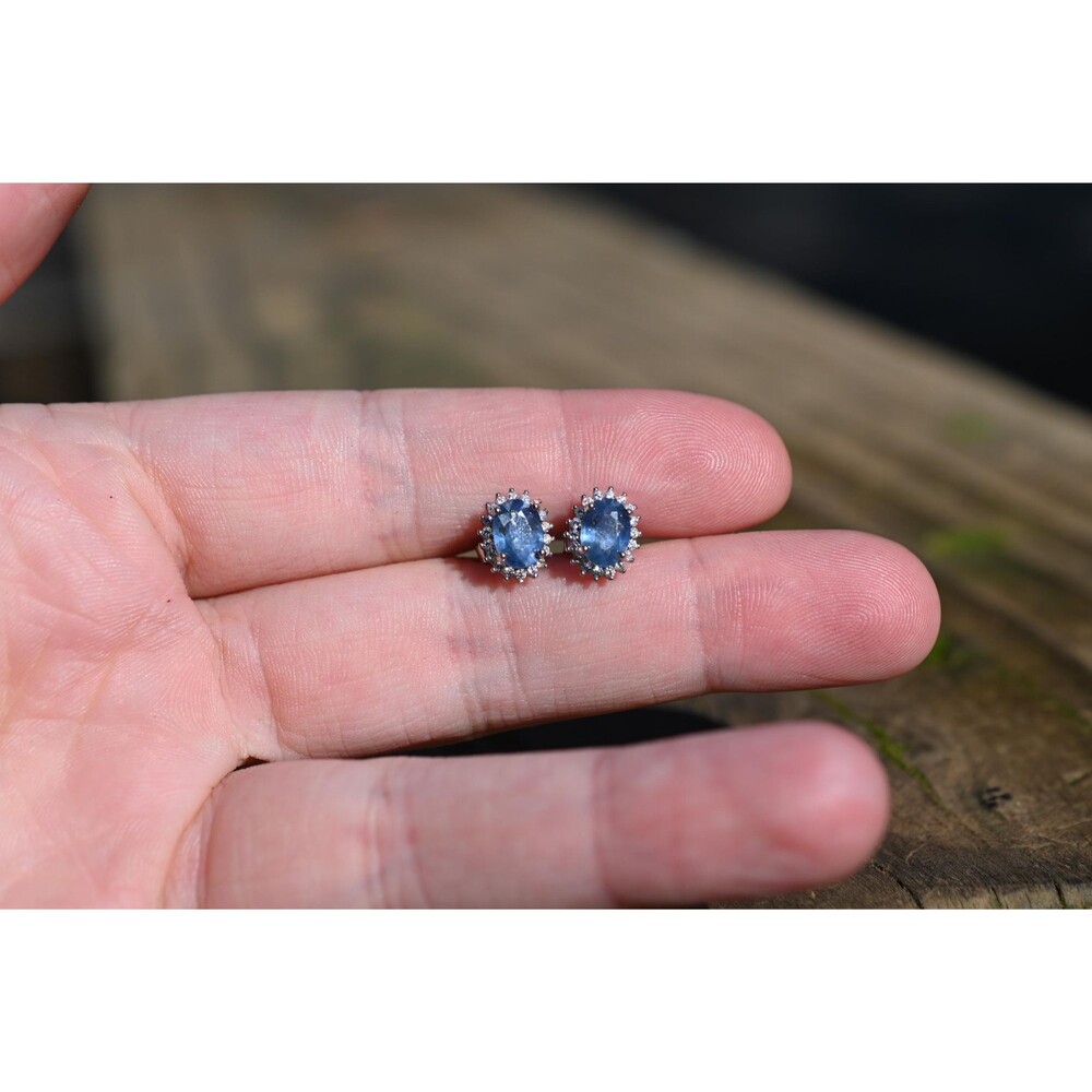 sapphire earrings, blue sapphire stud earrings, natural sapphire studs with butt - Picture 3 of 10